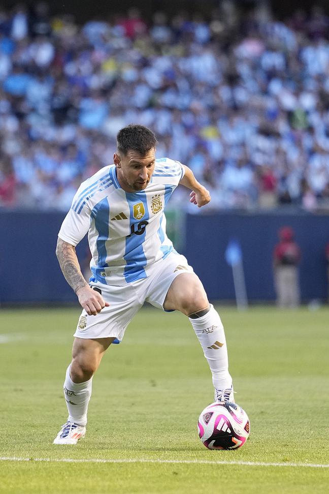 国王杯前瞻：塔拉维亚欲扮巨人杀手，皇马视晋级为首要目标（国王杯前瞻：塔拉维亚力求爆冷，皇马以晋级为先）