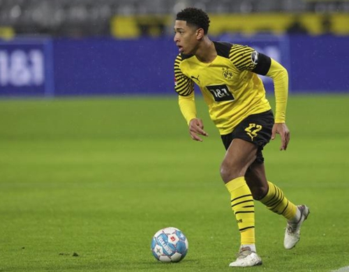 22岁巴西大中锋13场11球异军突起，安帅获完美拼图（22岁巴西高中锋13战11球强势崛起，安帅迎来阵容完美拼图）