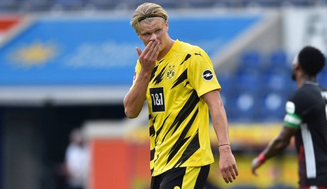 刚复出不久又伤退，伊斯科与队友阿姆拉巴特相撞后被换下（复出未久再度伤退，伊斯科与队友阿姆拉巴特相撞后被换下）