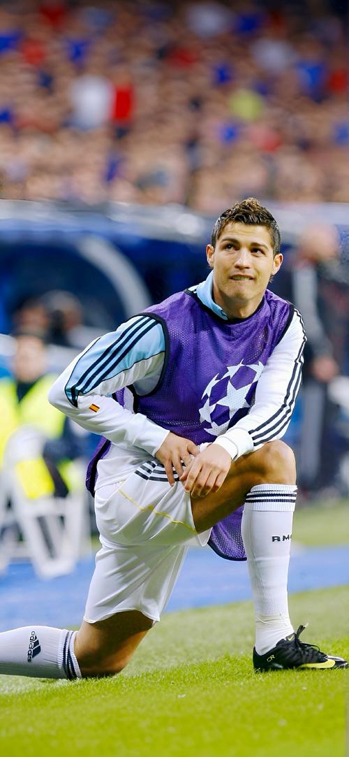 本场停赛缺席！C罗社媒发文助威队友：团结一心为葡萄牙而战（停赛无缘本场！C罗社媒发声为队友打气：同心协力为葡萄牙而战）