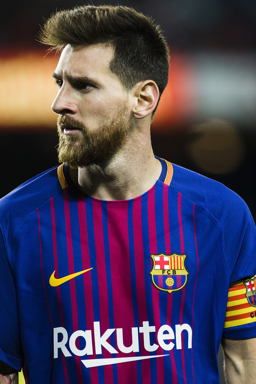 才华横溢，法国国脚谢尔基vs多特蒙德个人集锦（天赋尽显：法国国脚谢尔基对阵多特蒙德个人高光集锦）