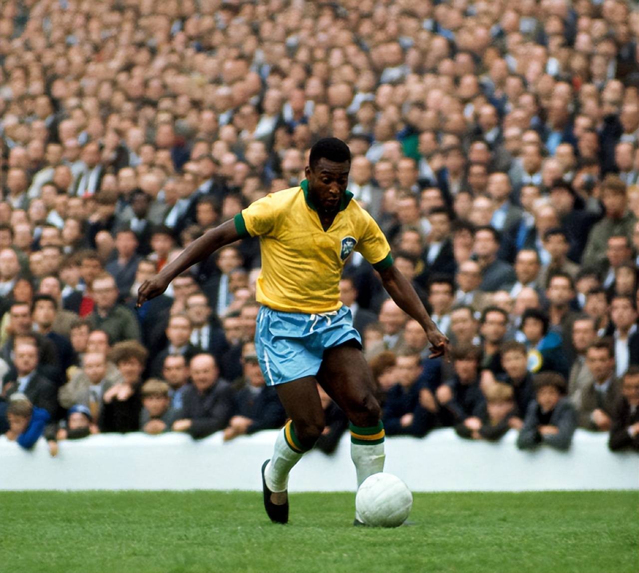 罗马诺：埃里克-加西亚曾在1月接近加盟科莫，但被弗里克否决（罗马诺：埃里克-加西亚几乎在一月加盟科莫，却被弗里克叫停）